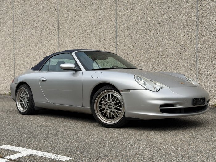 Porsche - 996 Mk2 Carrera 4 - 2002