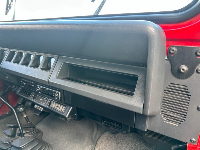 Jeep - Wrangler 4.0 - 1995 - Image 19