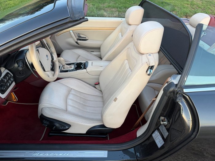 Maserati - GranCabrio - 2010 - Image 18
