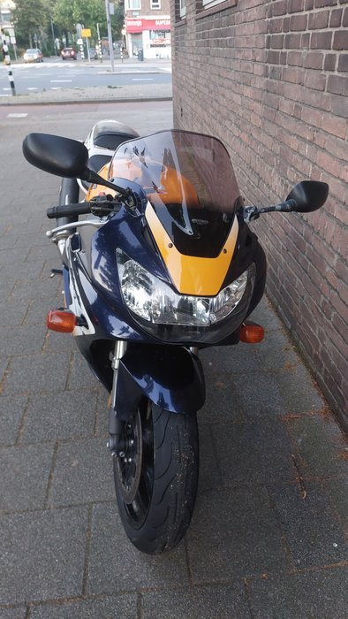 Honda - CBR 900 RR - Fireblade - SC44 - 2000 - Image 4
