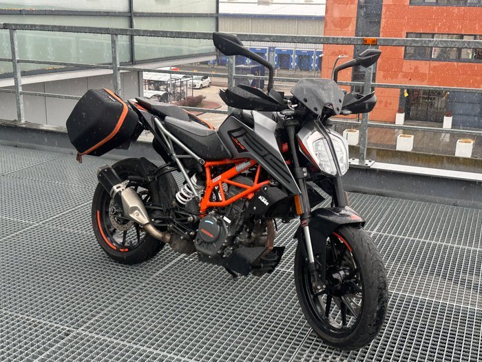 KTM - Duke - 125 cc - 2022 - Image 2