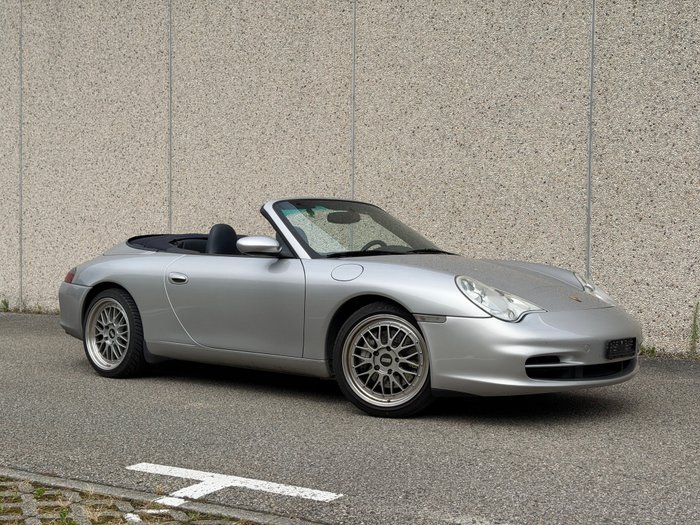 Porsche - 996 Mk2 Carrera 4 - 2002 - Image 3