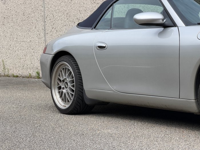 Porsche - 996 Mk2 Carrera 4 - 2002 - Image 13