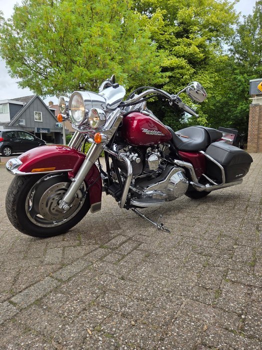 Harley-Davidson - FLHRS - Road King Custom - 1450 cc - 2004