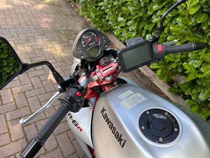 Kawasaki - ER6-N - 650 cc - 2006 - Image 20