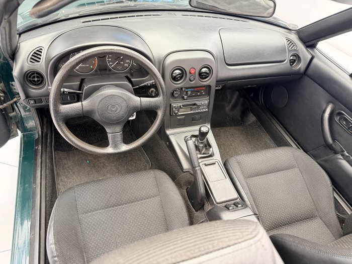 Mazda - MX5 - 37.000 km - 1995 - Image 26
