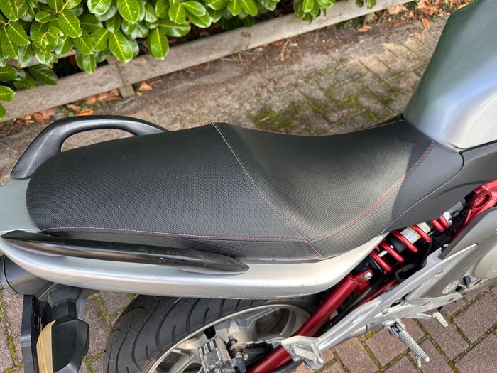 Kawasaki - ER6-N - 650 cc - 2006 - Image 9