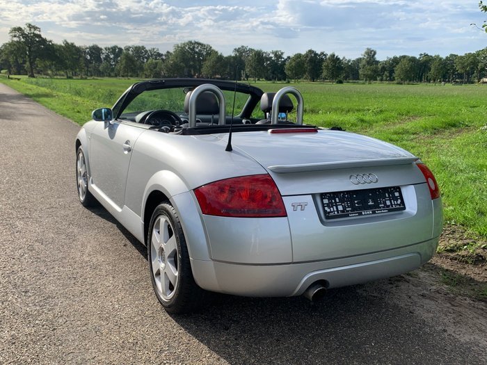 Audi - TT Roadster 1.8 Turbo - 2000 - Image 9