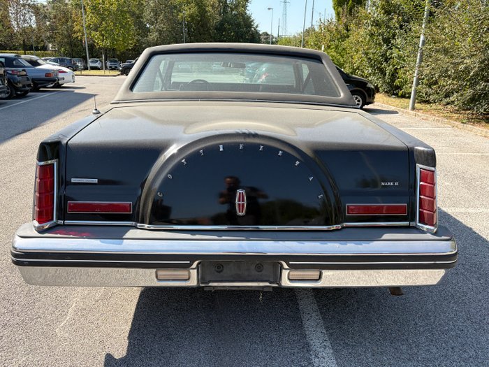 Lincoln - Continental Mark VI - 1983 - Image 10