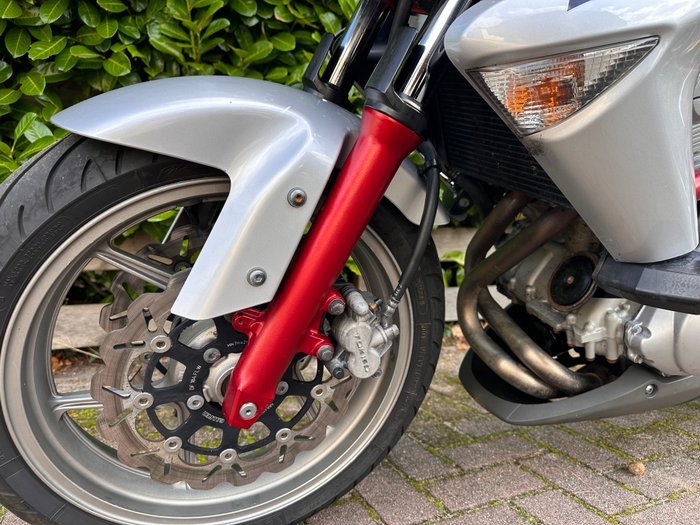 Kawasaki - ER6-N - 650 cc - 2006 - Image 17