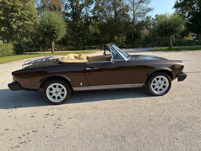 Fiat - 124 Spider - 1978 - Image 4