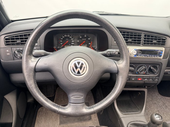 Volkswagen - Golf Cabrio Karmann - 2000 - Image 26