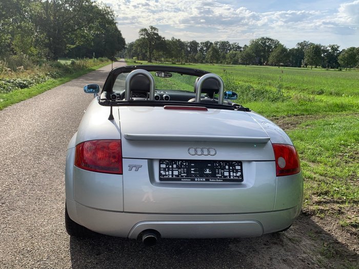 Audi - TT Roadster 1.8 Turbo - 2000 - Image 10
