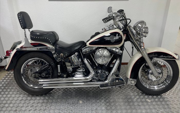 Harley-Davidson - FLSTN - Heritage Nostalgia Cowglide Softail - EVO - 1340 cc - 1993