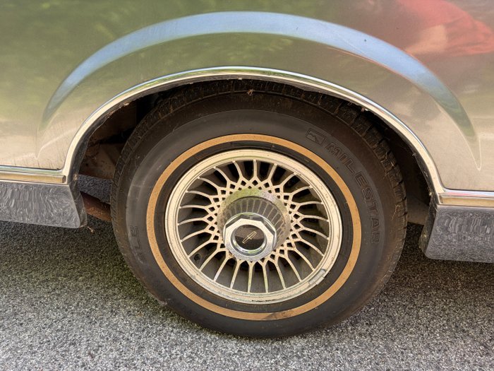 Lincoln - Continental Mark VI - 1983 - Image 28