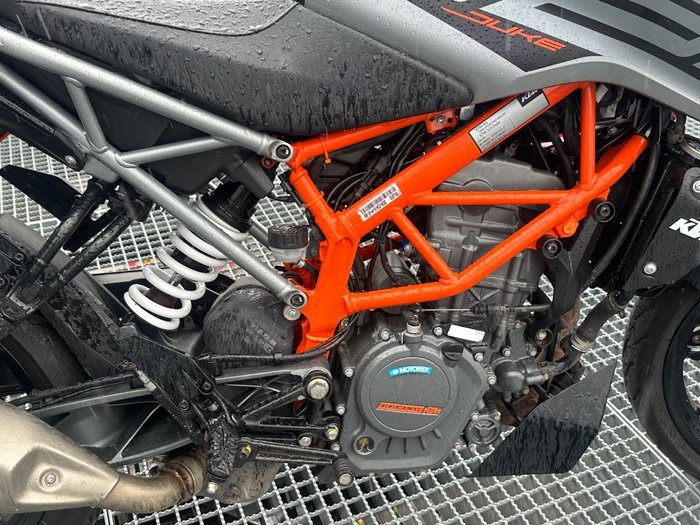 KTM - Duke - 125 cc - 2022 - Image 16