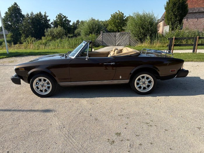 Fiat - 124 Spider - 1978 - Image 3