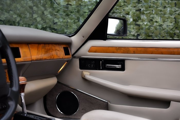 Jaguar - XJS Convertible 4.0 - 1995 - Image 19