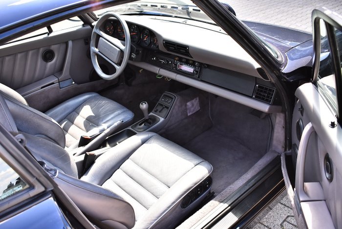 Porsche - 911 (964) Coupe - 1990 - Image 10