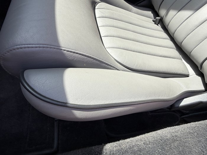 Aston Martin - DB7 RHD - 1995 - Image 17