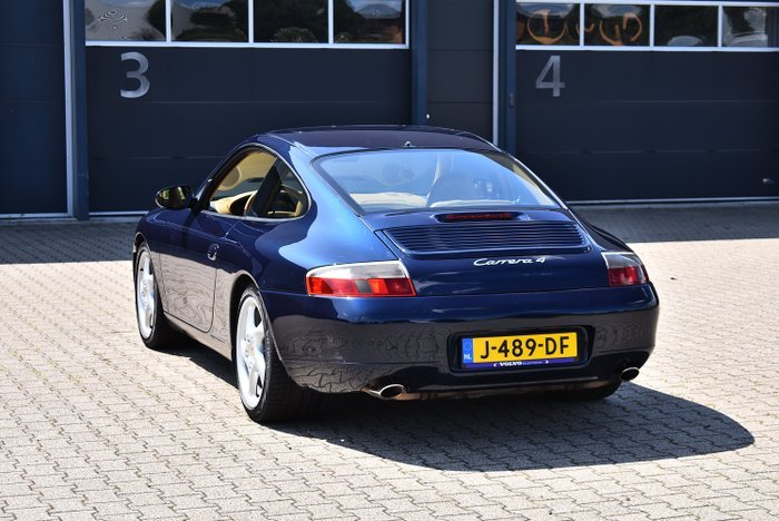 Porsche - 911 (996) - 1999 - Image 2