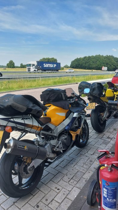 Honda - CBR 900 RR - Fireblade - SC44 - 2000 - Image 15