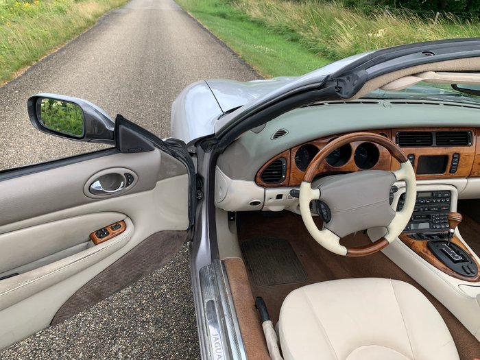 Jaguar - XKR - 2001 - Image 20
