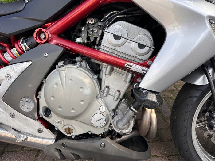 Kawasaki - ER6-N - 650 cc - 2006 - Image 6