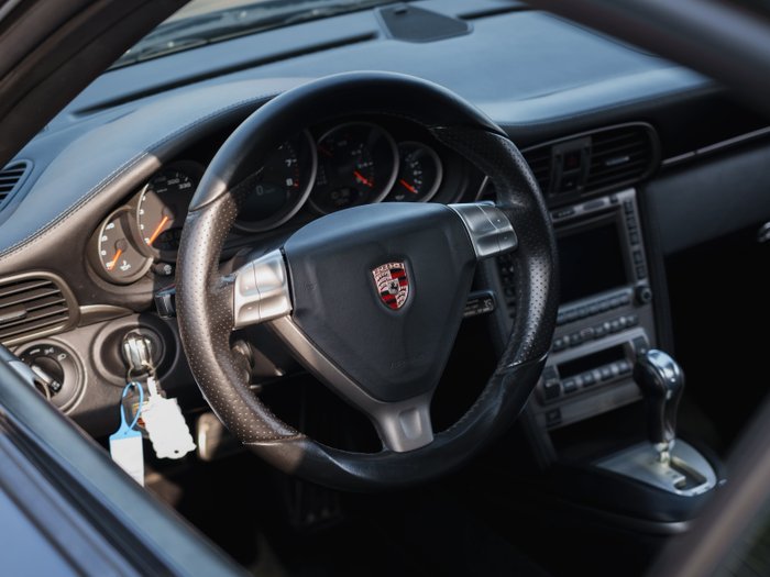 Porsche - 997 Carrera - 2005 - Image 14