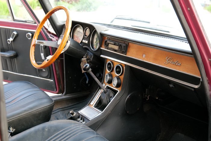 Alfa Romeo - Giulia 1300 Super - 1975 - Image 25