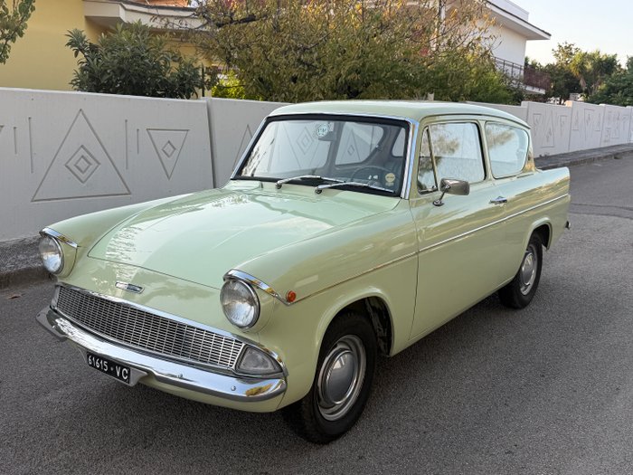 Ford - Anglia - 1961