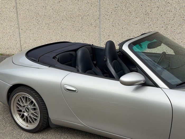 Porsche - 996 Mk2 Carrera 4 - 2002 - Image 18