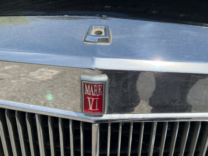 Lincoln - Continental Mark VI - 1983 - Image 18