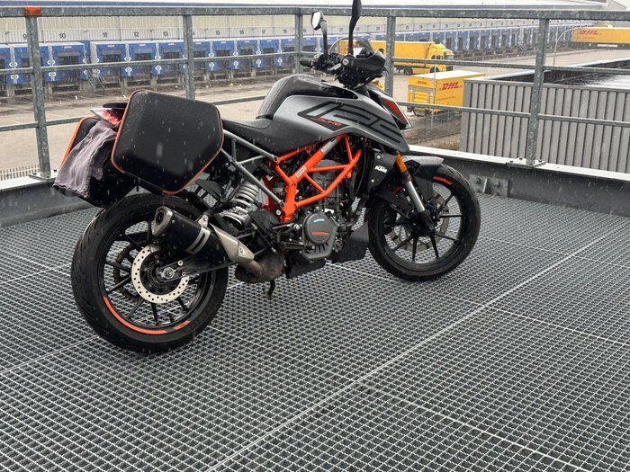 KTM - Duke - 125 cc - 2022 - Image 11