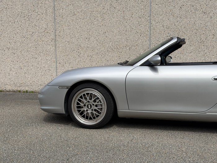 Porsche - 996 Mk2 Carrera 4 - 2002 - Image 19