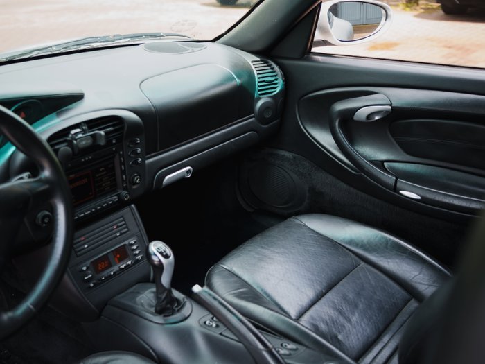 Porsche - 996 Carrera 4S - 2004 - Image 21